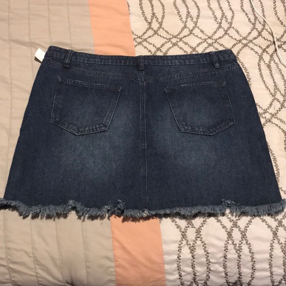 Jean skirt - Picture 2 of 2